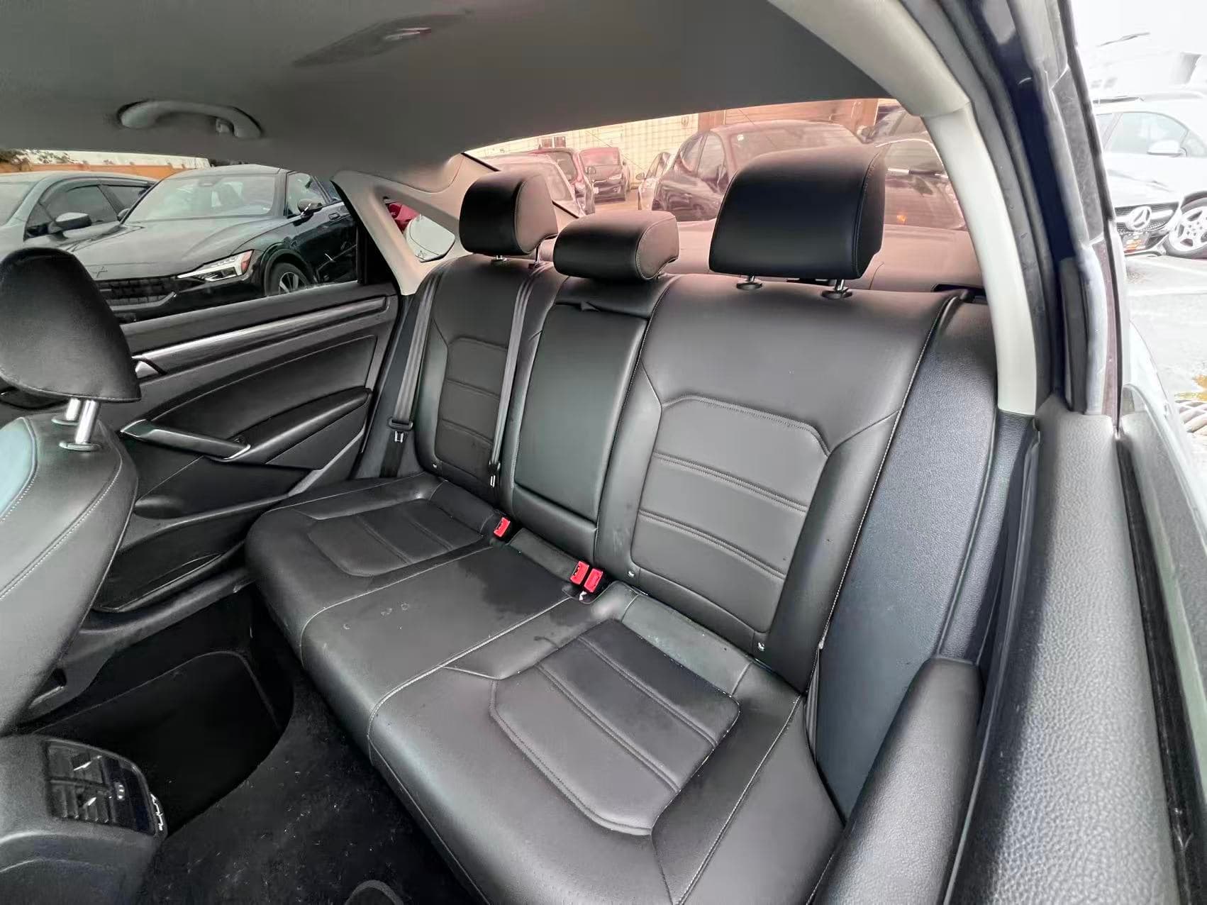 2021 Volkswagen Passat Highline Auto/ NO ACCIDENT/  POWER SUNROOF thumbnail 17