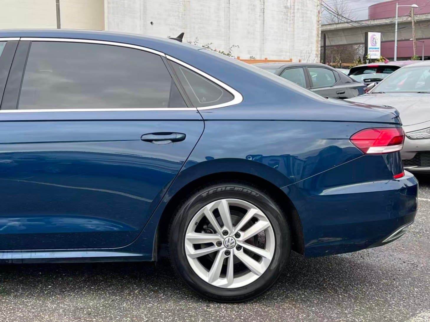 2021 Volkswagen Passat Highline Auto/ NO ACCIDENT/  POWER SUNROOF thumbnail 34