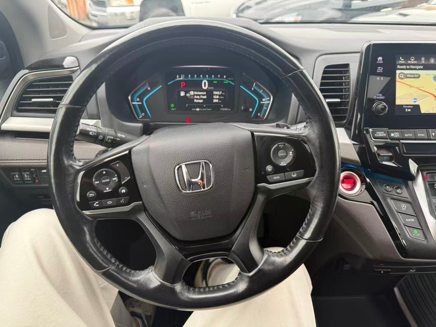2018 Honda Odyssey Touring Auto thumbnail 11