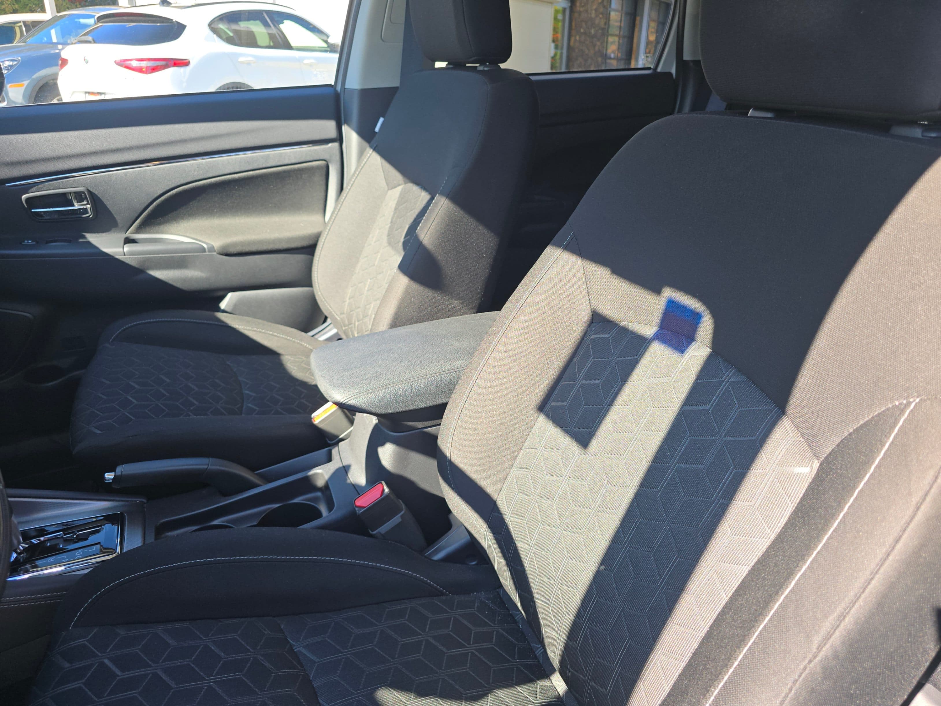 2022 Mitsubishi RVR SE AWC Clean Title, BC Local thumbnail 11