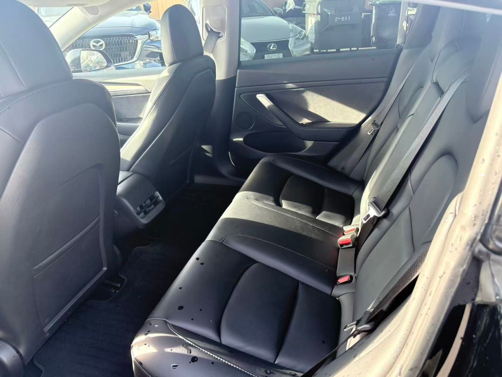 2022 Tesla Model 3 RWD thumbnail 13