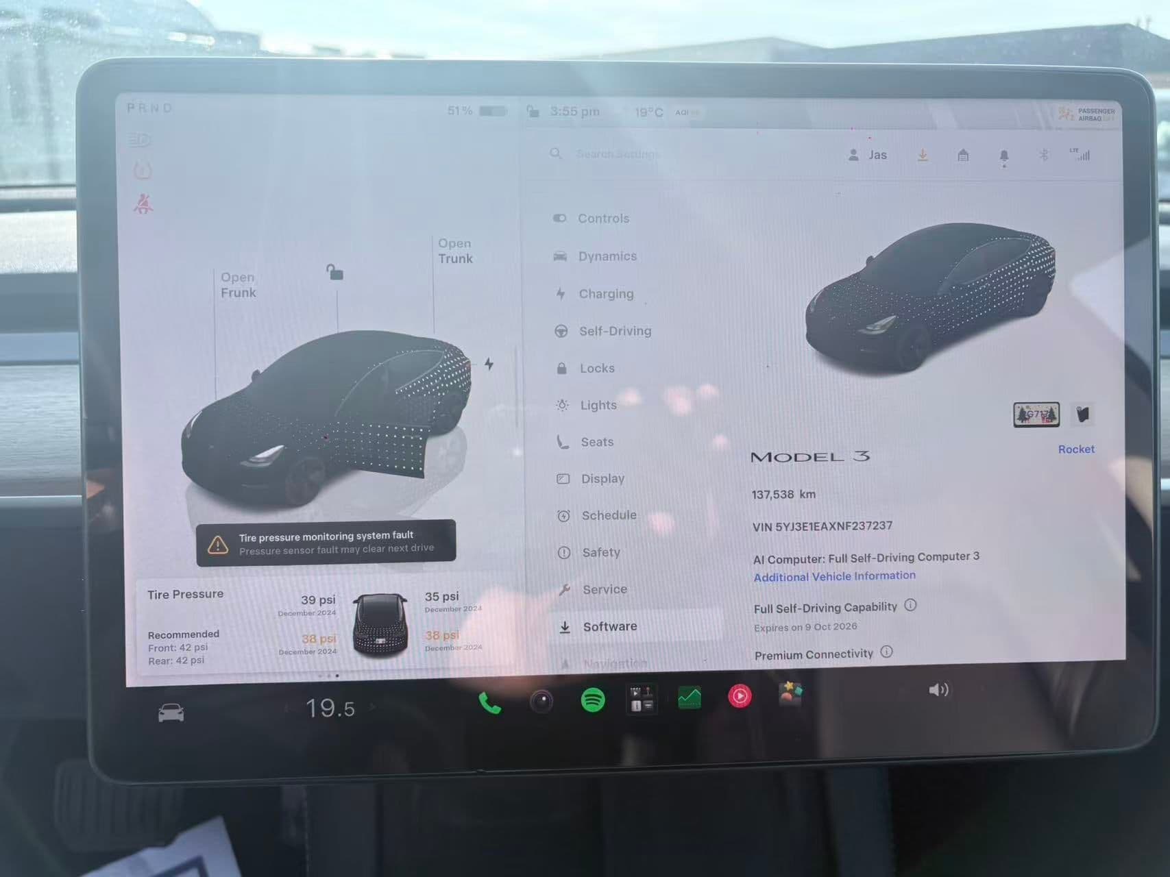 2022 Tesla Model 3 RWD thumbnail 11