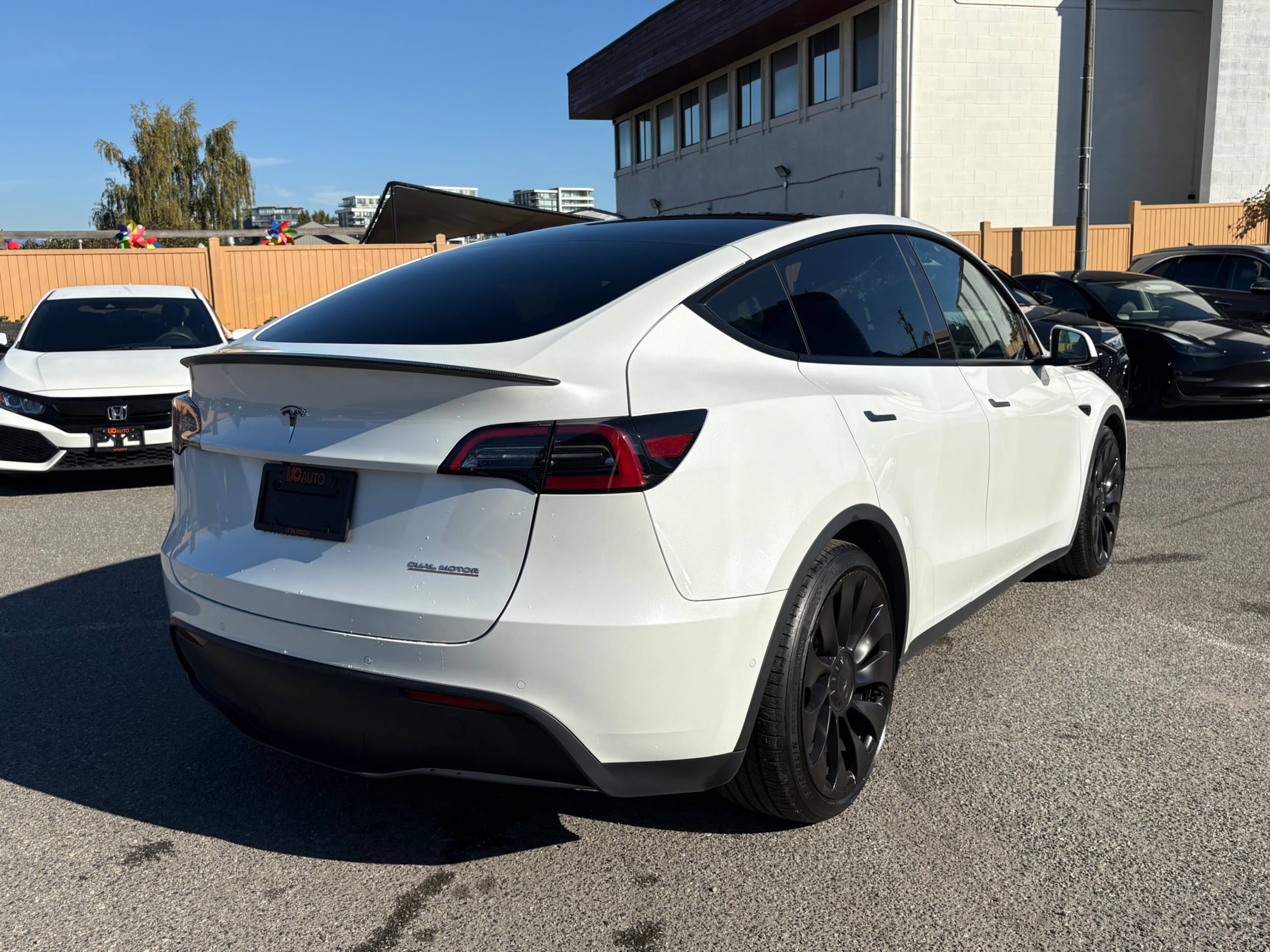 2022 Tesla Model Y Performance AWD thumbnail 6
