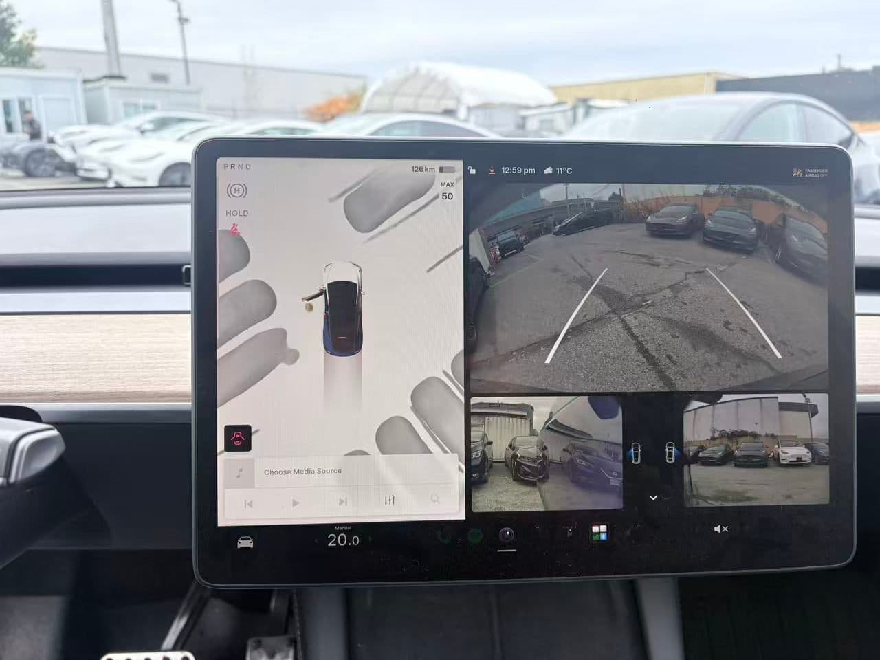 2022 Tesla Model Y Long Range AWD NO ACCIDENTS thumbnail 16