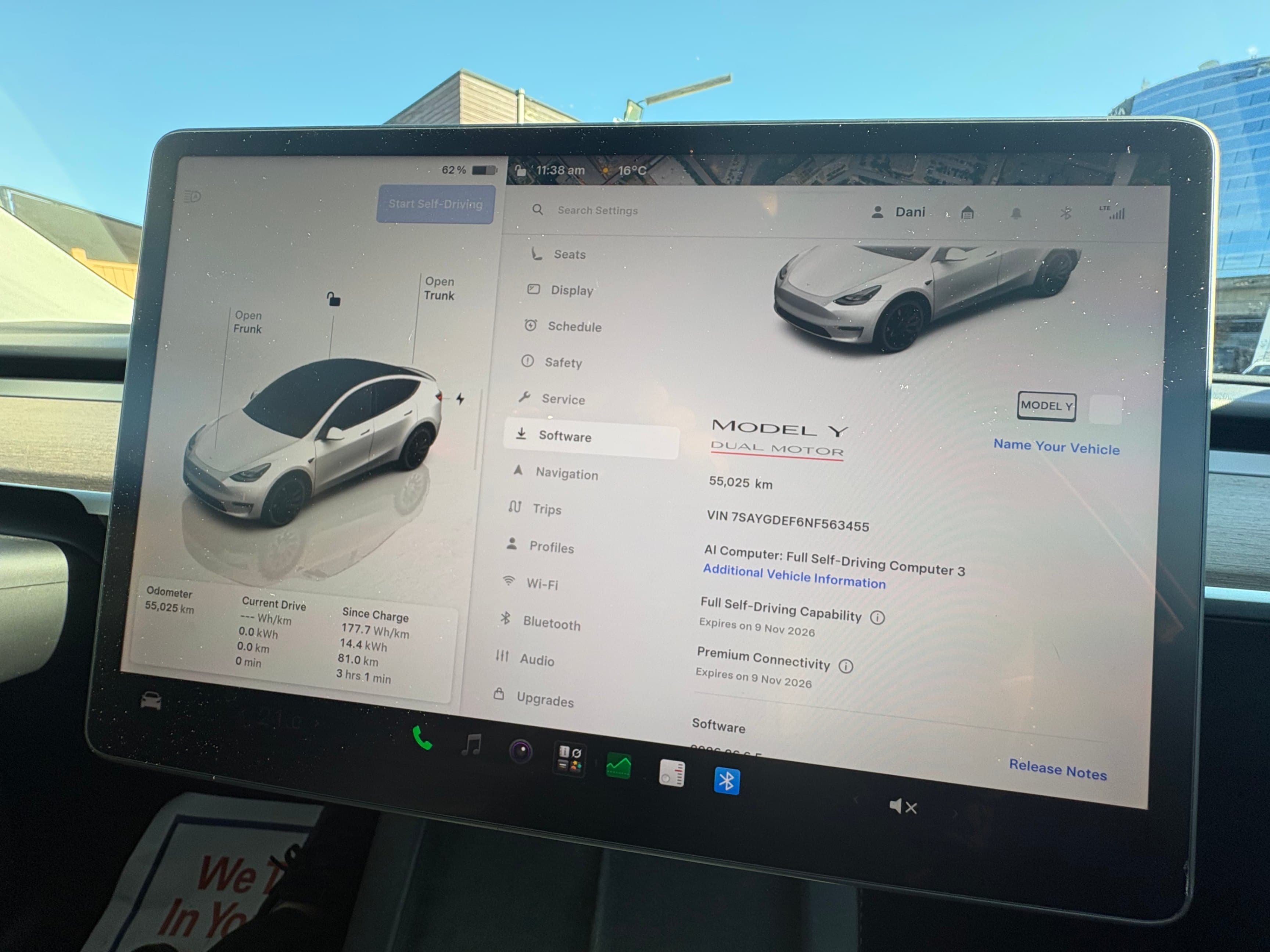 2022 Tesla Model Y Performance AWD thumbnail 12