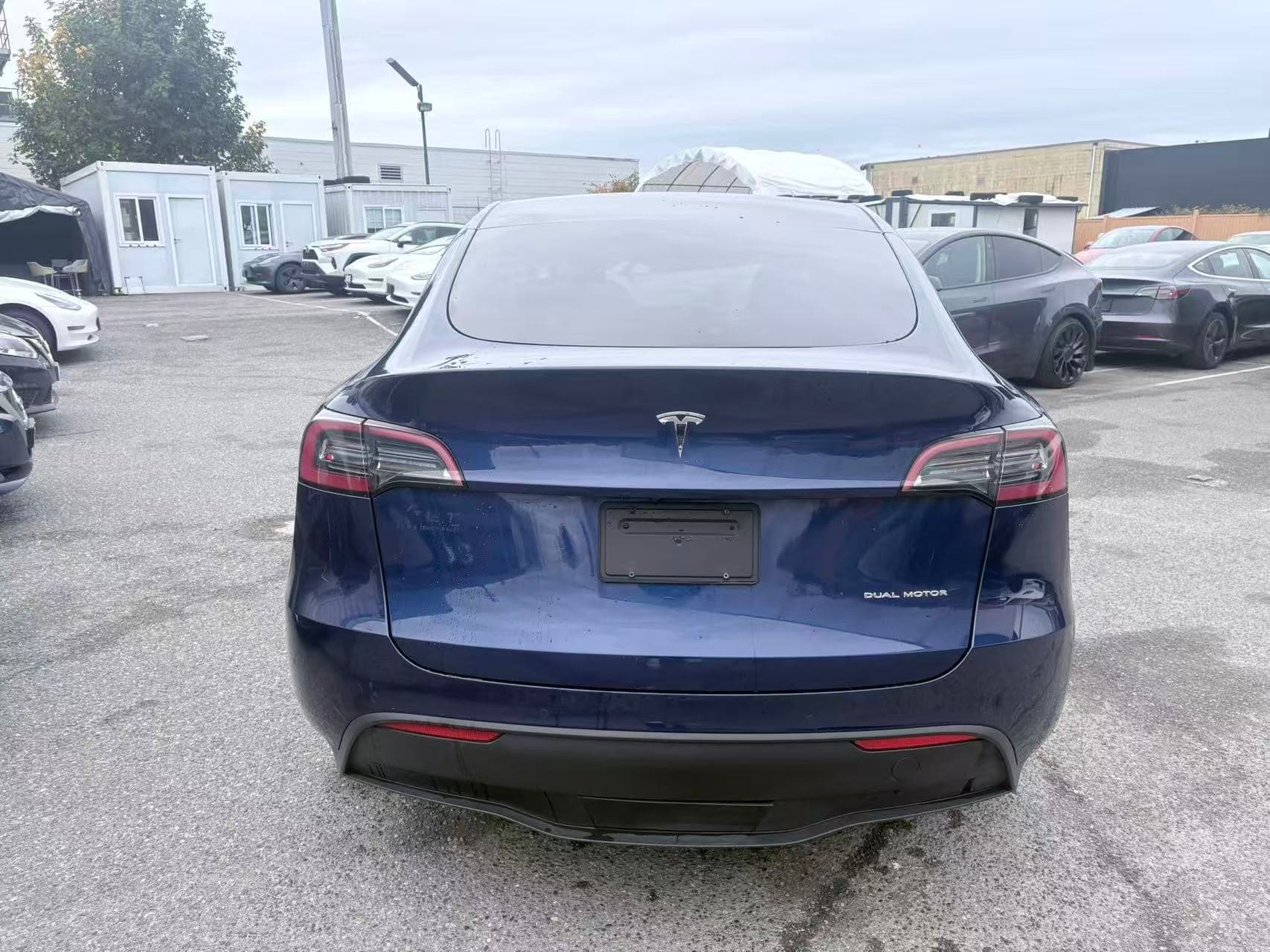 2022 Tesla Model Y Long Range AWD NO ACCIDENTS thumbnail 5