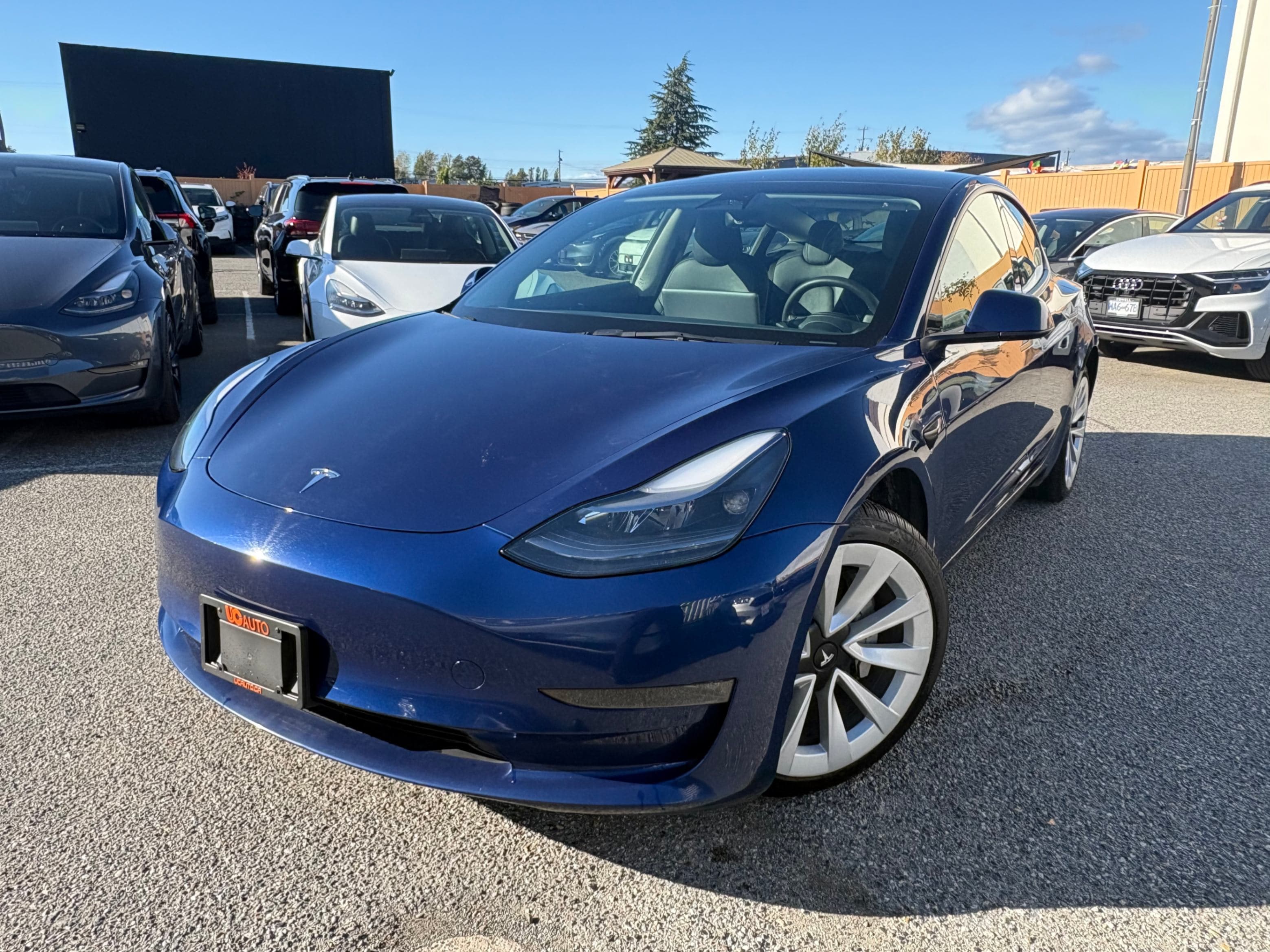 2023 Tesla Model 3 Long Range AWD CLEAN TITLE thumbnail 2