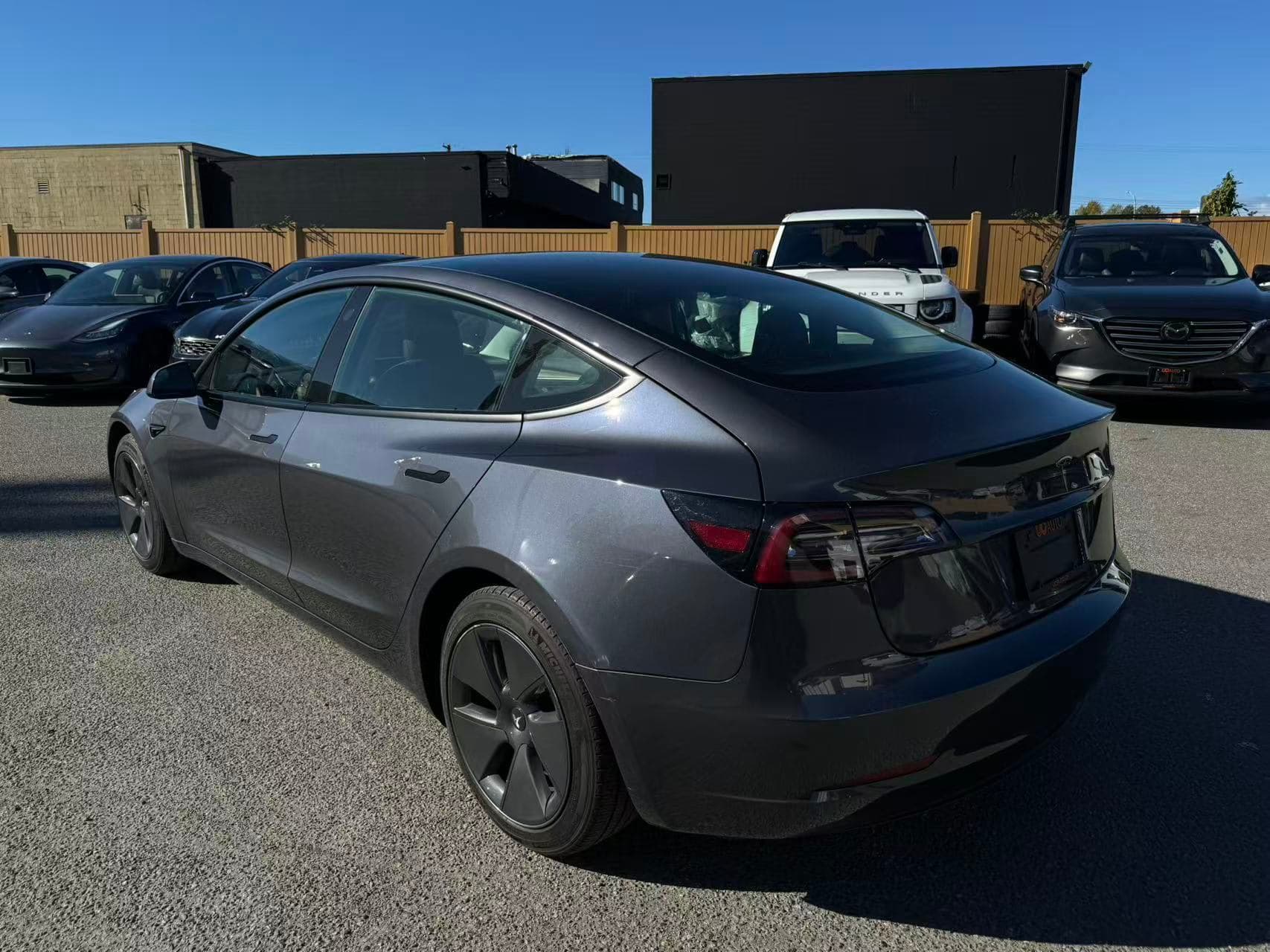 2023 Tesla Model 3 RWD No accident/BC Local thumbnail 4
