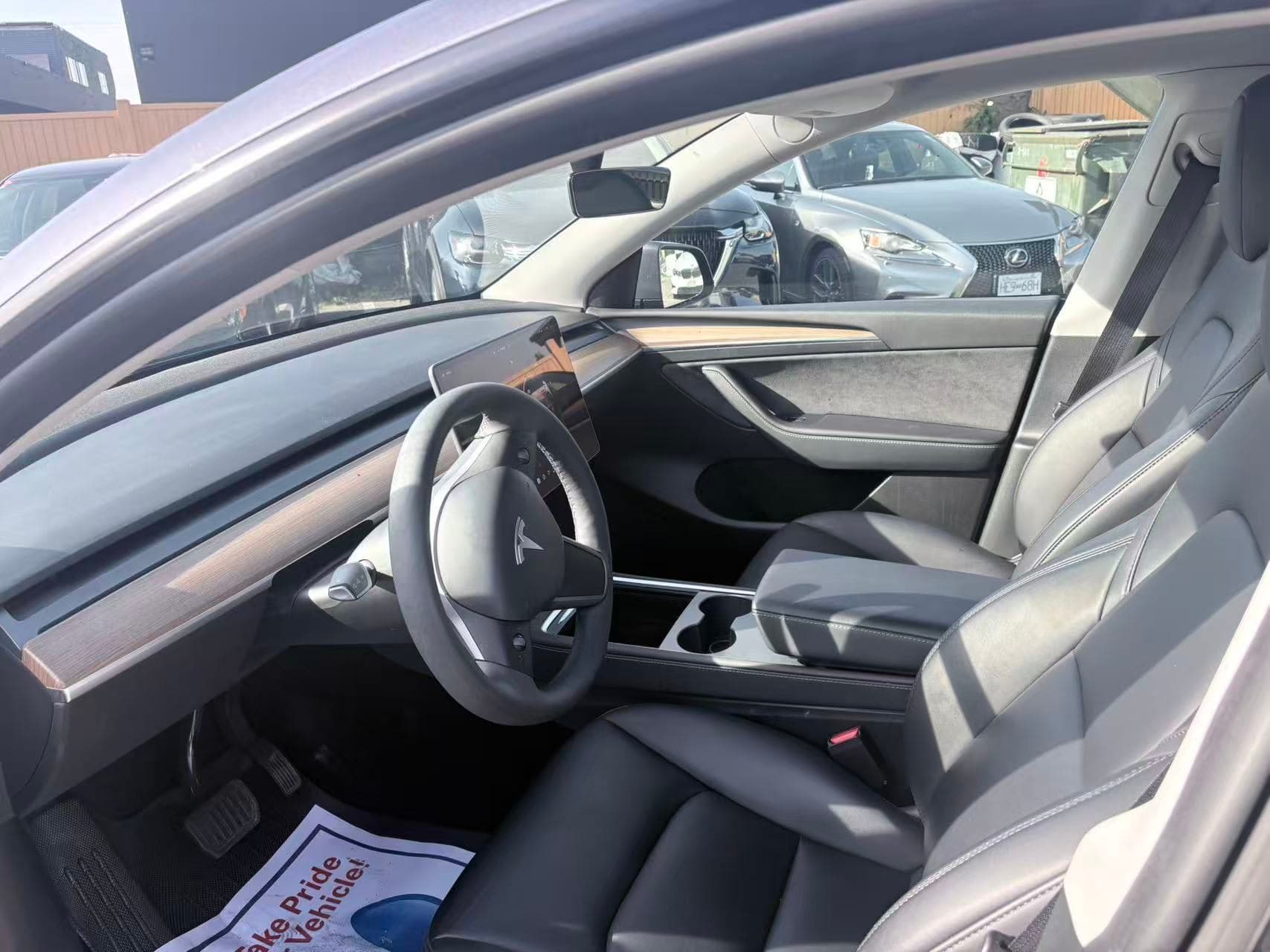 2023 Tesla Model Y RWD thumbnail 13