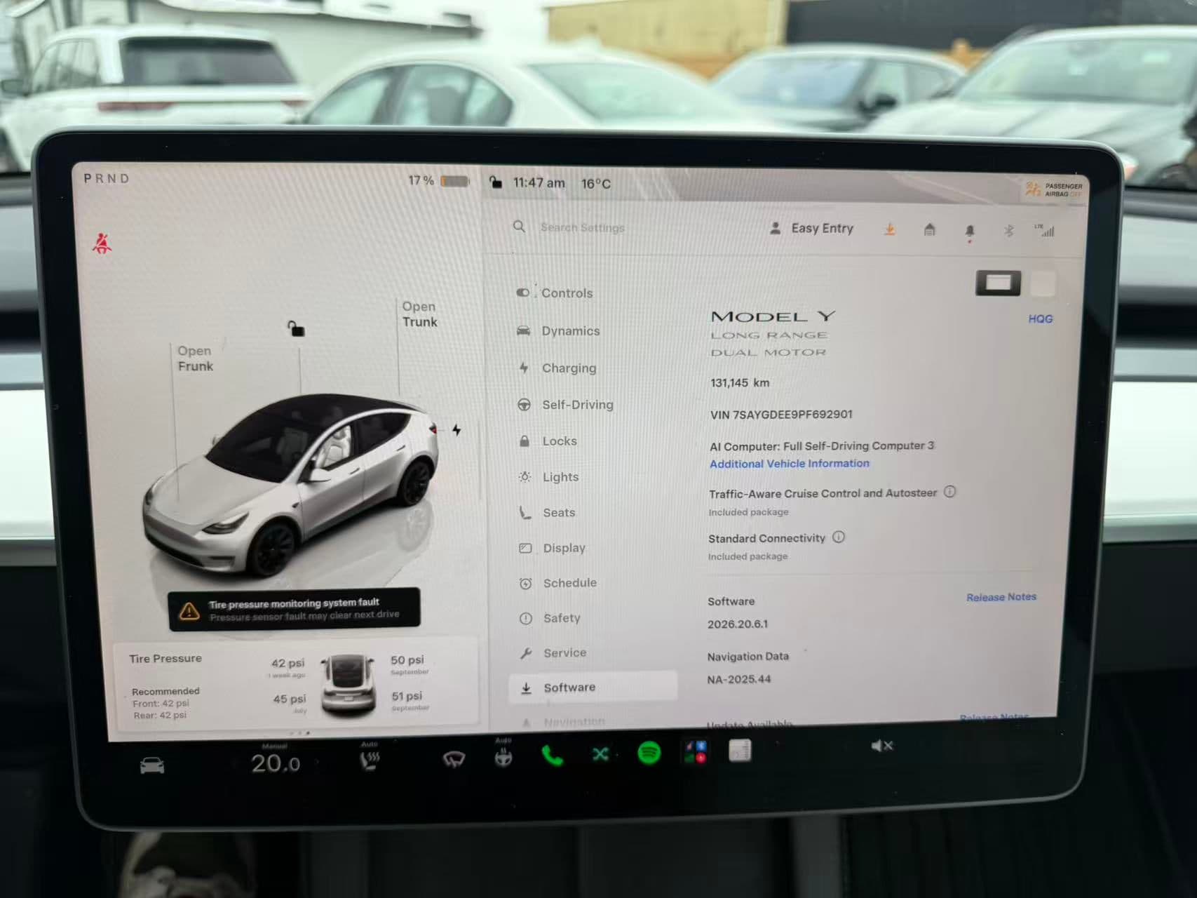 2023 Tesla Model Y Long Range AWD thumbnail 13