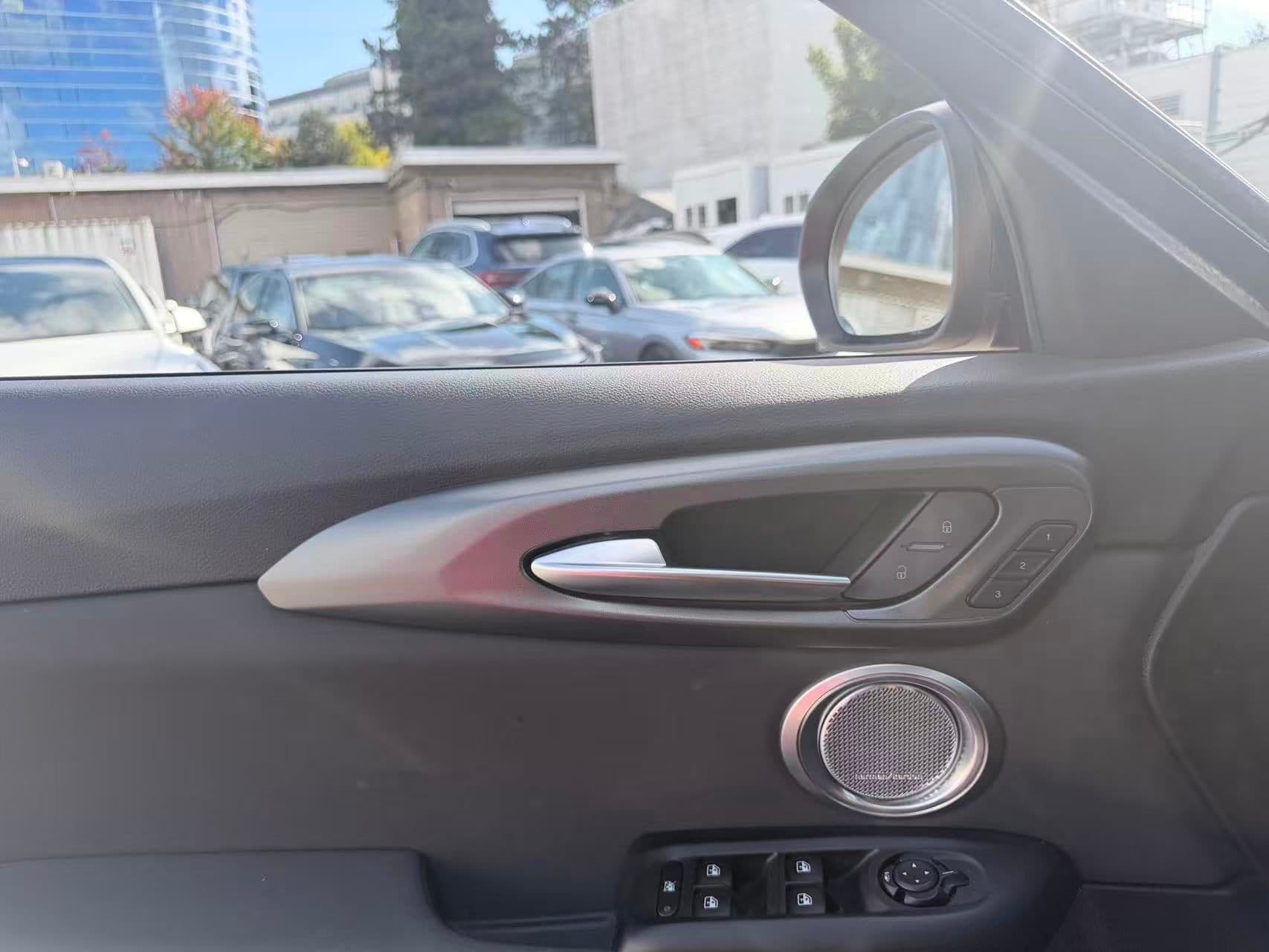 2024 Alfa Romeo Tonale Veloce EAWD/ CLEAN TITLE/ BC LOCAL thumbnail 35