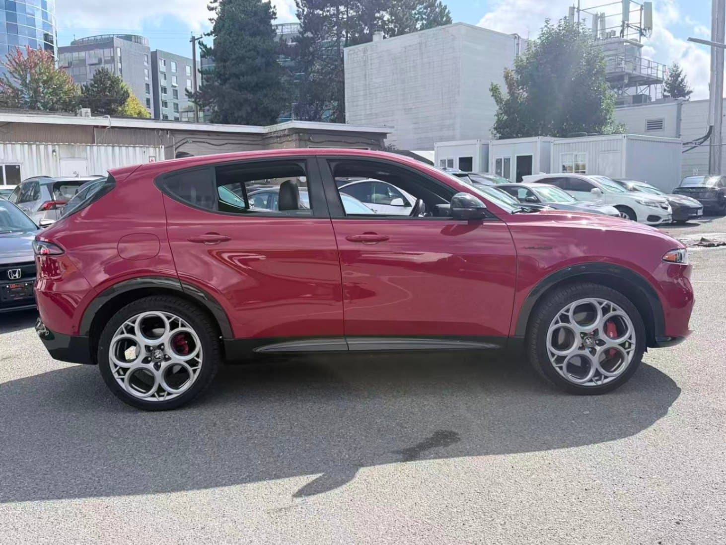 2024 Alfa Romeo Tonale Veloce EAWD/ CLEAN TITLE/ BC LOCAL thumbnail 4