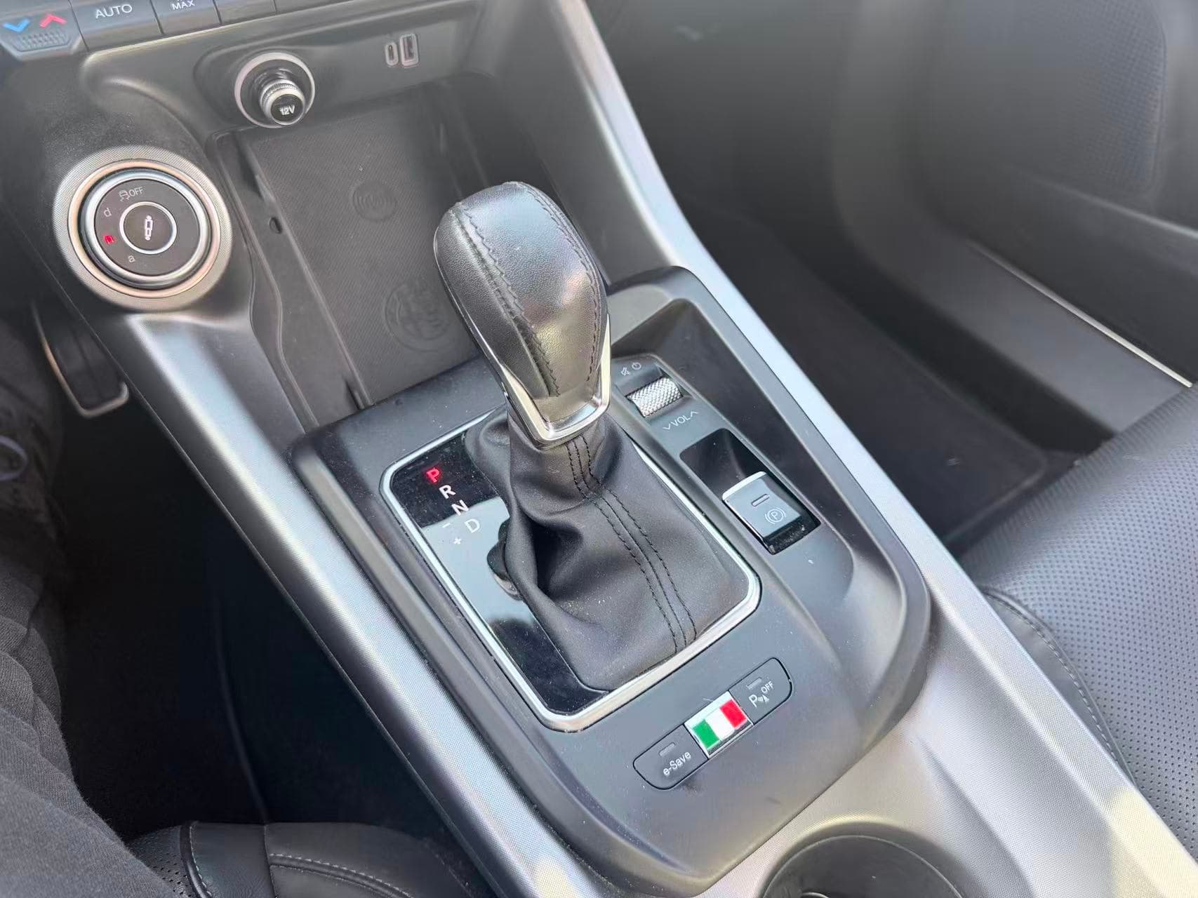 2024 Alfa Romeo Tonale Veloce EAWD/ CLEAN TITLE/ BC LOCAL thumbnail 15