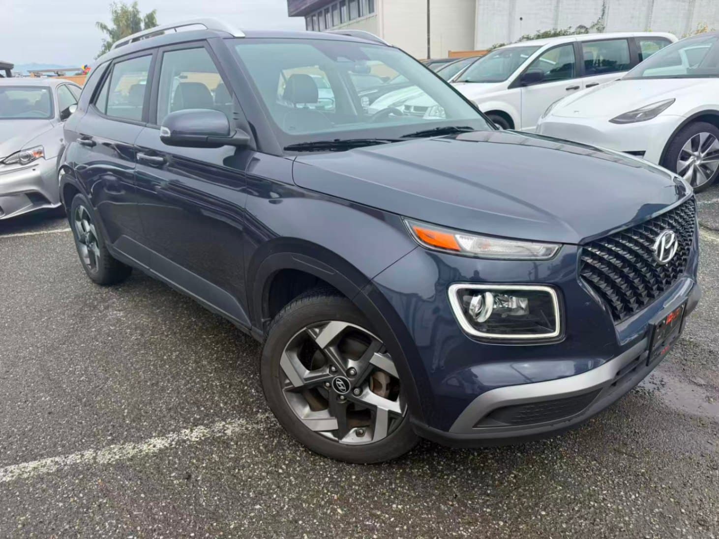 2024 Hyundai Venue Ultimate IVT w/Denim Interior thumbnail 7