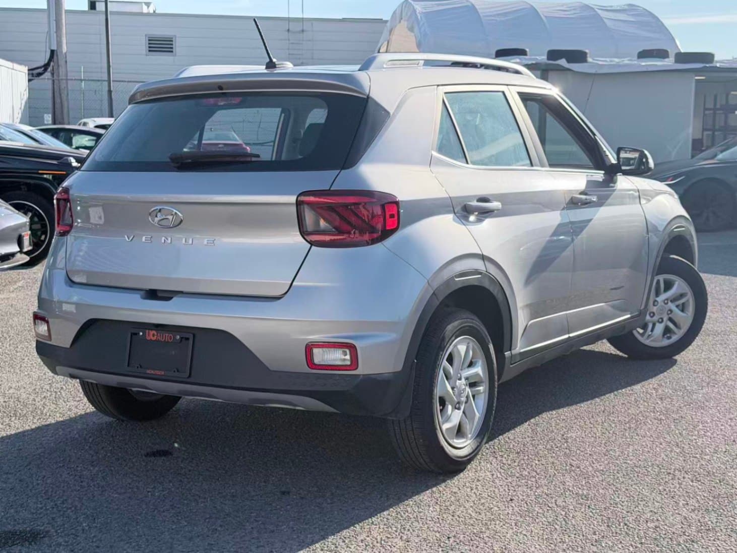 2024 Hyundai Venue Preferred IVT/ CLEAN TITLE/ BC LOCAL thumbnail 23