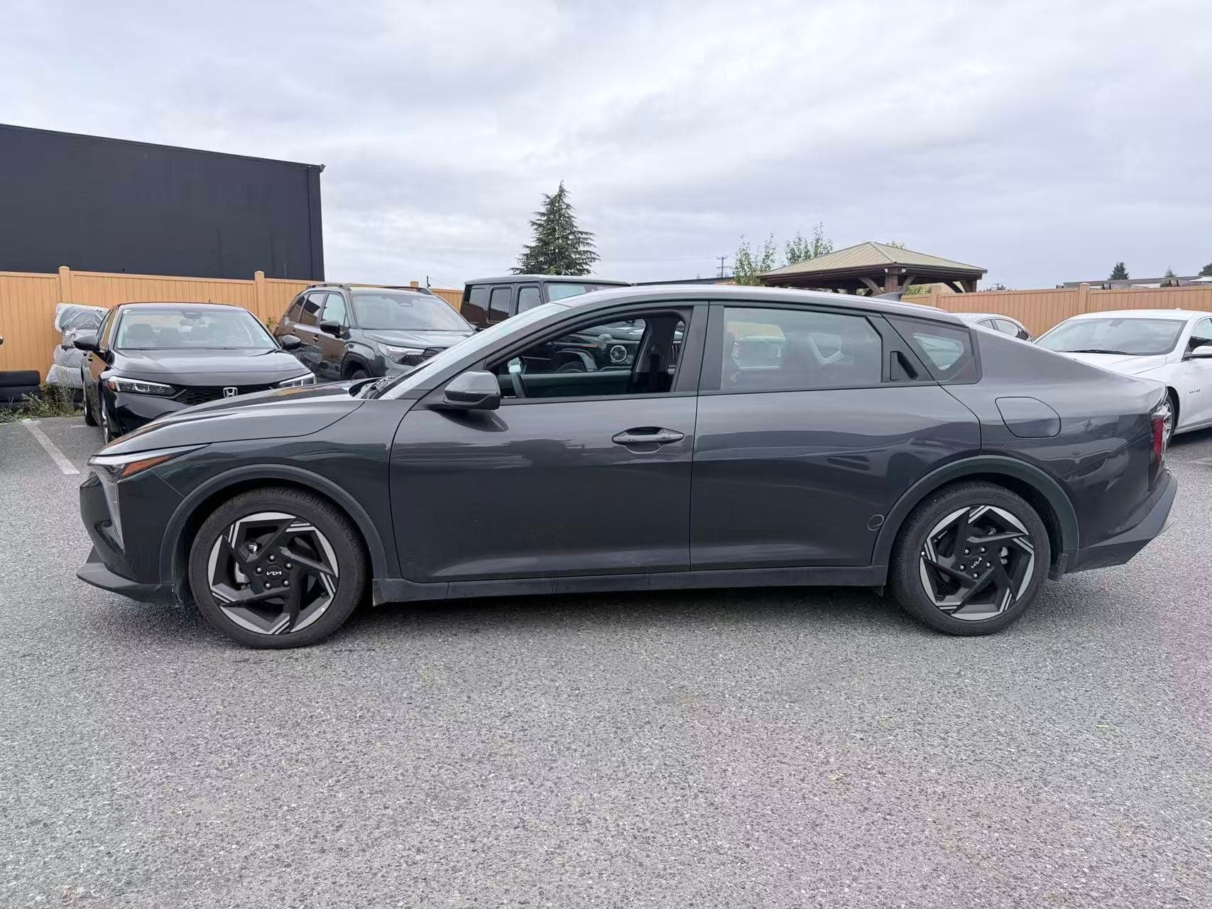 2025 Kia K4 EX / CLEAN TITLE/ BC LOCAL thumbnail 8