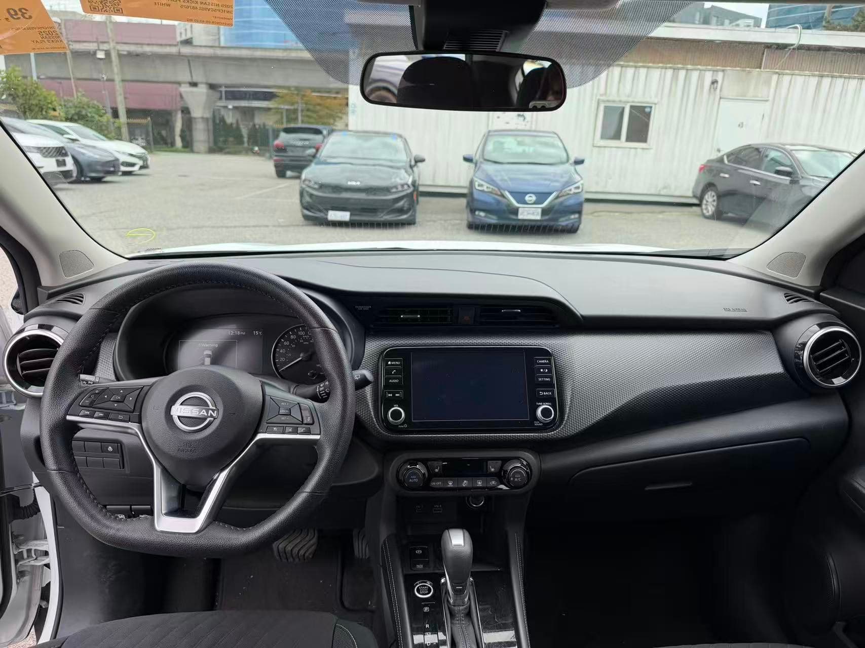2025 Nissan Kicks Play SV/ NO ACCIDENT/BC LOCAL thumbnail 15