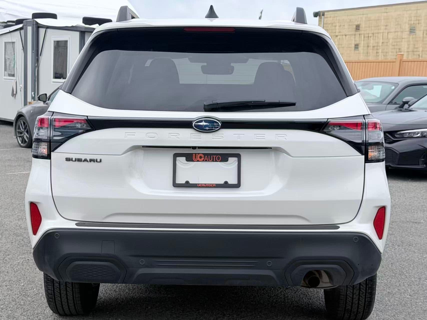 2025 Subaru Forester Touring AWD/ NO ACCIDENT/ BC LOCAL/ ONE OWNER thumbnail 6