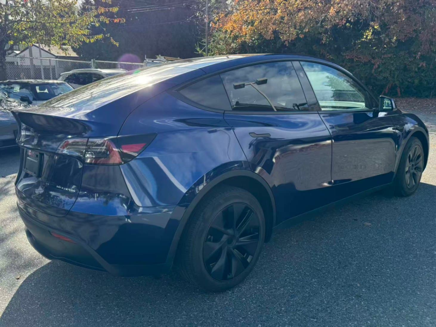 2025 Tesla Model Y Long Range AWD *Ltd Avail*HW4.0 No Accident, BC Local thumbnail 6