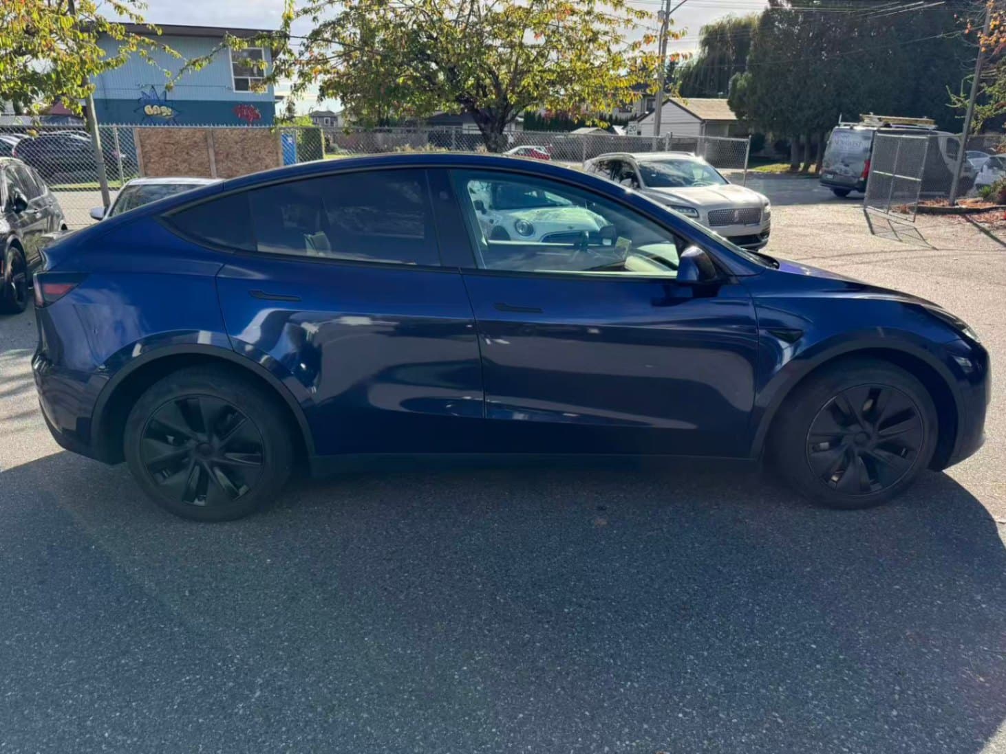 2025 Tesla Model Y Long Range AWD *Ltd Avail*HW4.0 No Accident, BC Local thumbnail 7